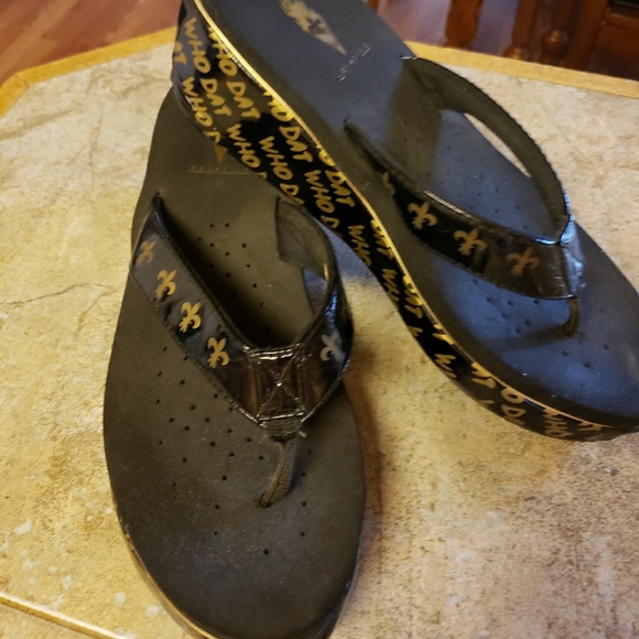 Volatile Shoes - Picture 2 of 3